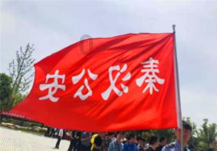 找答案?来is+here+for+toy+you+a+怎么连句?,这里有你要的!